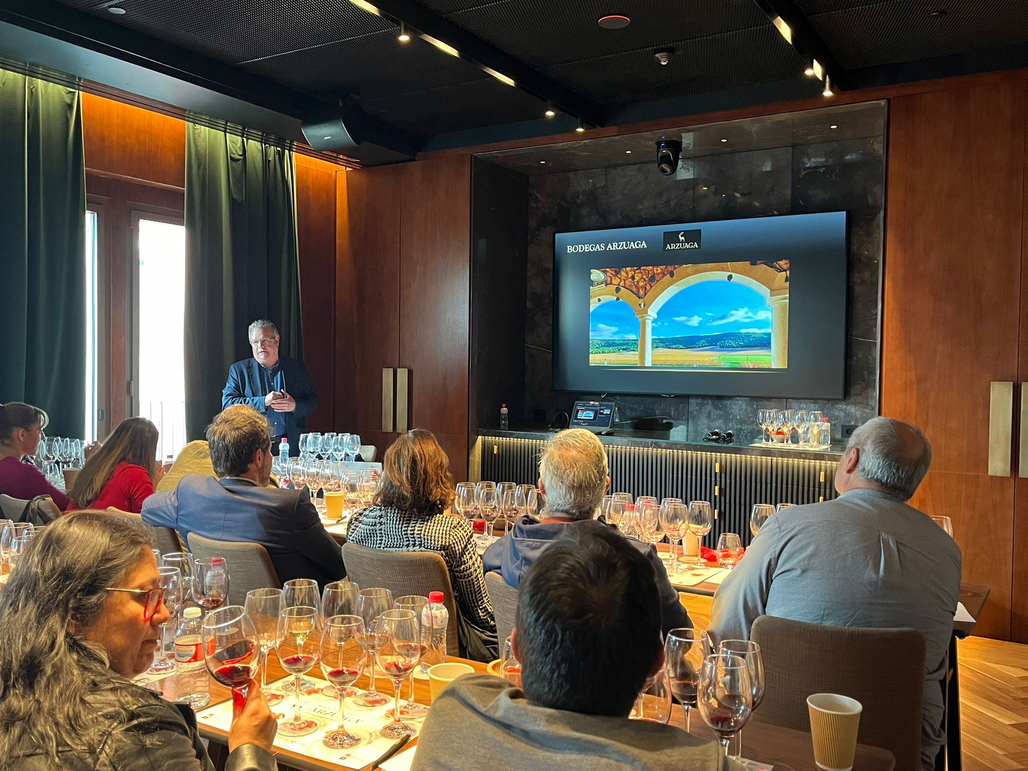 Bodegas Arzuaga - Lo de siempre, no es lo que nos define