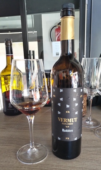 Vermú ecológico Robles S/A