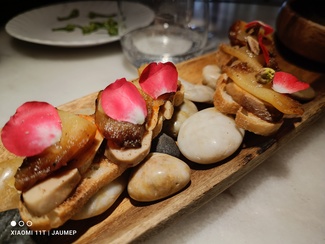 Coca don foie gras de rape