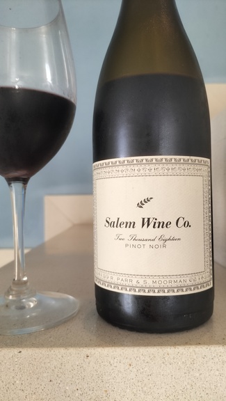 Salem Wine Company Pinot Noir 2018