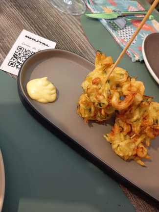 Buñuelo de calamar y calabacín