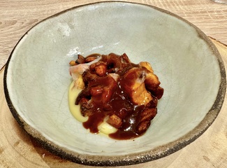 Setas silvestres y patata ahumada