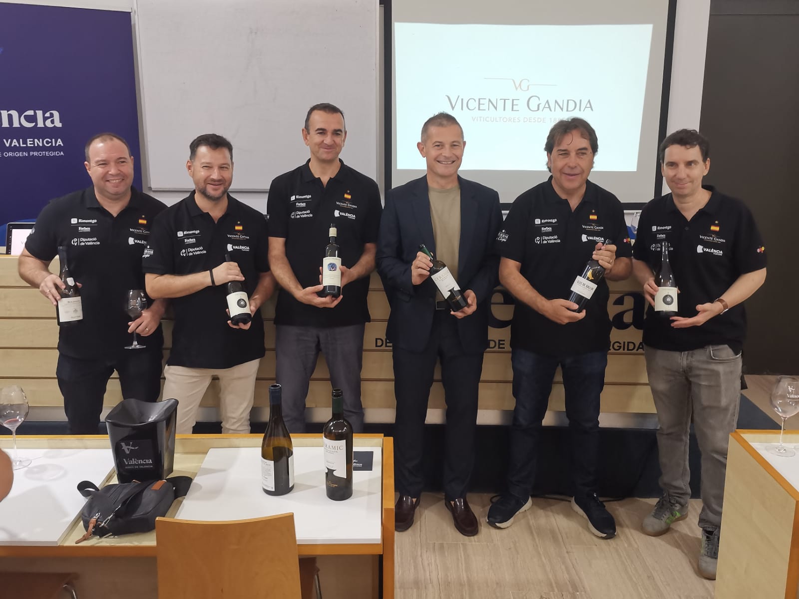 El equipo valenciano “Terroir a Ciegas by Vicente Gandía” representará a España en el campeonato mundial de cata.