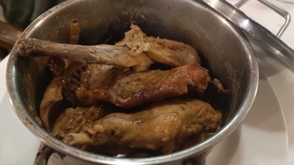 Conejo guisaado con rovellons