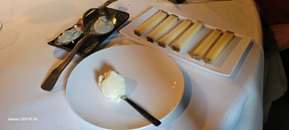 Queso y Taittinger , armonia burbujeante by Toni Gerez.