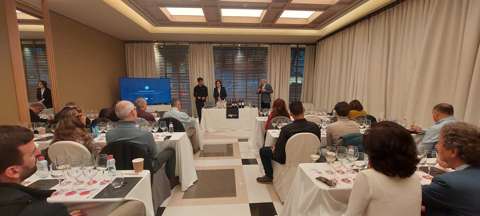 La Cata "Un Blend Ibérico” Brilla en la Experiencia Verema Barcelona