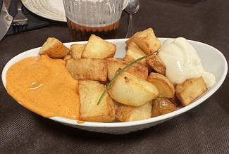 Patatas bravas