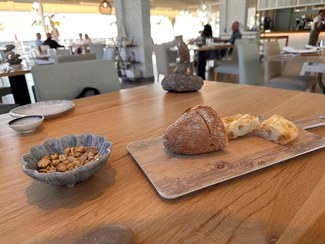 aperitivo y pan