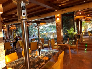 comedor exterior y terraza