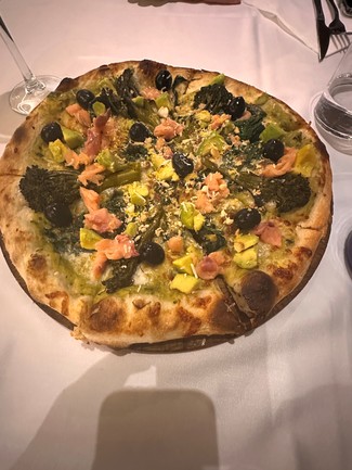 pizza verduras y salmon