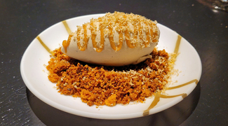 Apionabo, manzana, almendra