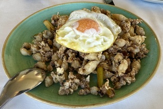 Carpaccio de solomillo con virutas de parmesano