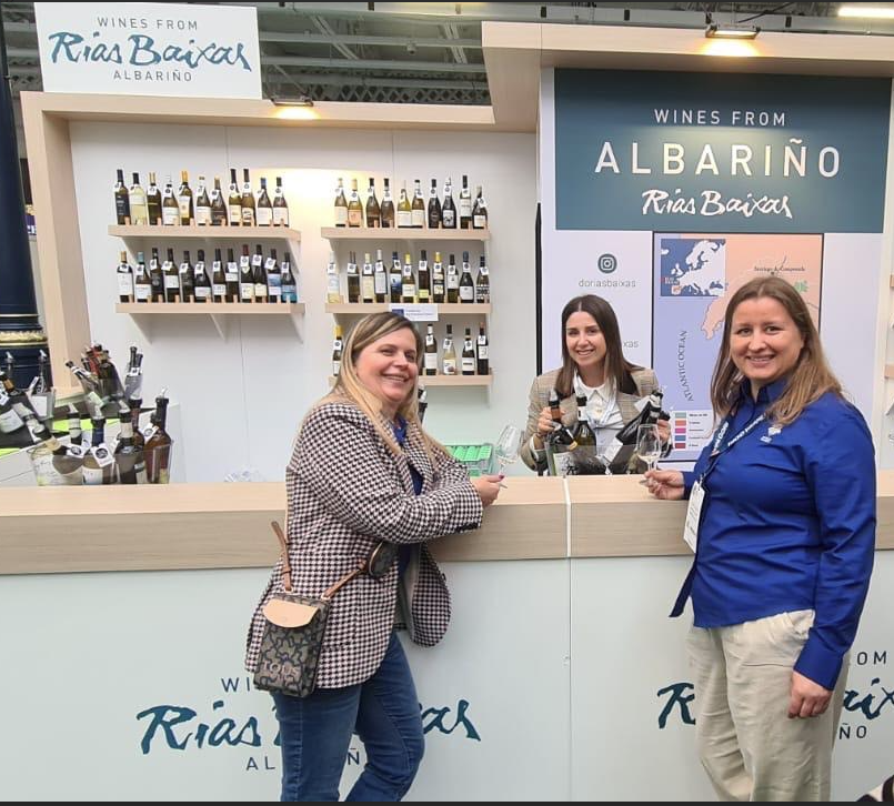La Denominación de Origen Rías Baixas se luce en la London Wine Fair 2025 con casi  80 marcas