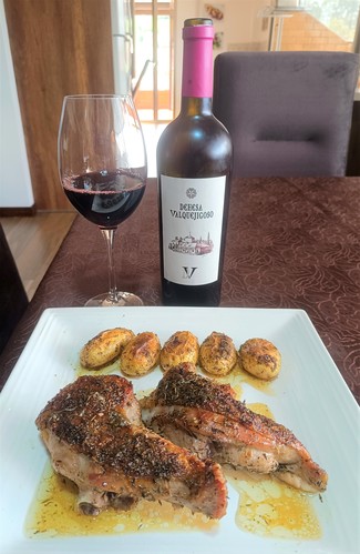 Con unos contramuslos de pavo al horno en masala con papas chaucha