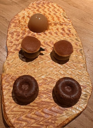 Petit fours