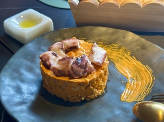 Ensaladilla de pulpo cartagenero, patatas de La Puebla y mayonesa