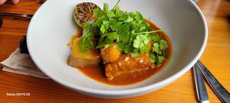Bacalao con curry rojo