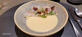 Marinada de pescado del dia con crema fria escabechada.