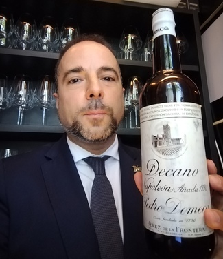Decano Napoleon añada 1730 S/A