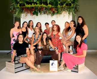 Tannic Women celebra su primer aniversario como espacio de cata para mujeres profesiona- les del vino.