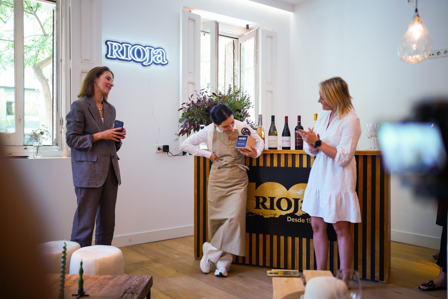 Sara Cicolini convierte Madrid en su "Santo Palato" con "In Residence by Rioja"