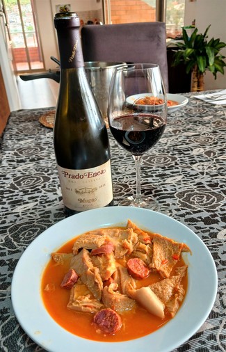 Con unos callos con chorizo