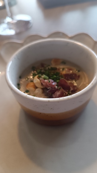 Otro aperitivo, crema de champiñones