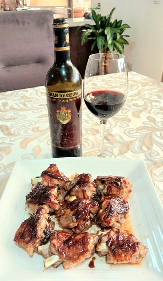 Con unas deliciosas alitas de pollo BBQ al horno
