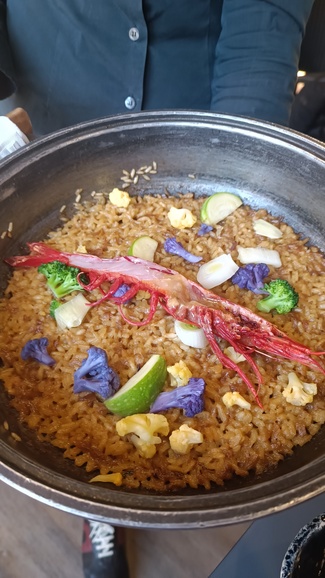 Arroz de verduras y carabinero