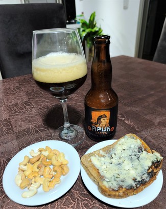 Cn los anacardos y la tosta de Rochefort
