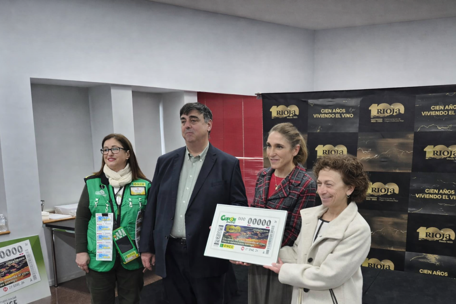 Los cupones de la ONCE ‘brindan’ por Centenario de Rioja