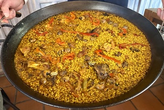 Arroz con conejo y caracoles