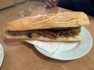 berenjena y embutido