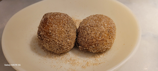 Buñuelo de viento con chocolate.