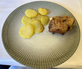 Codillo de cerdo al horno