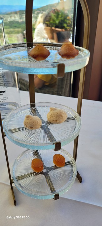 Petits fours