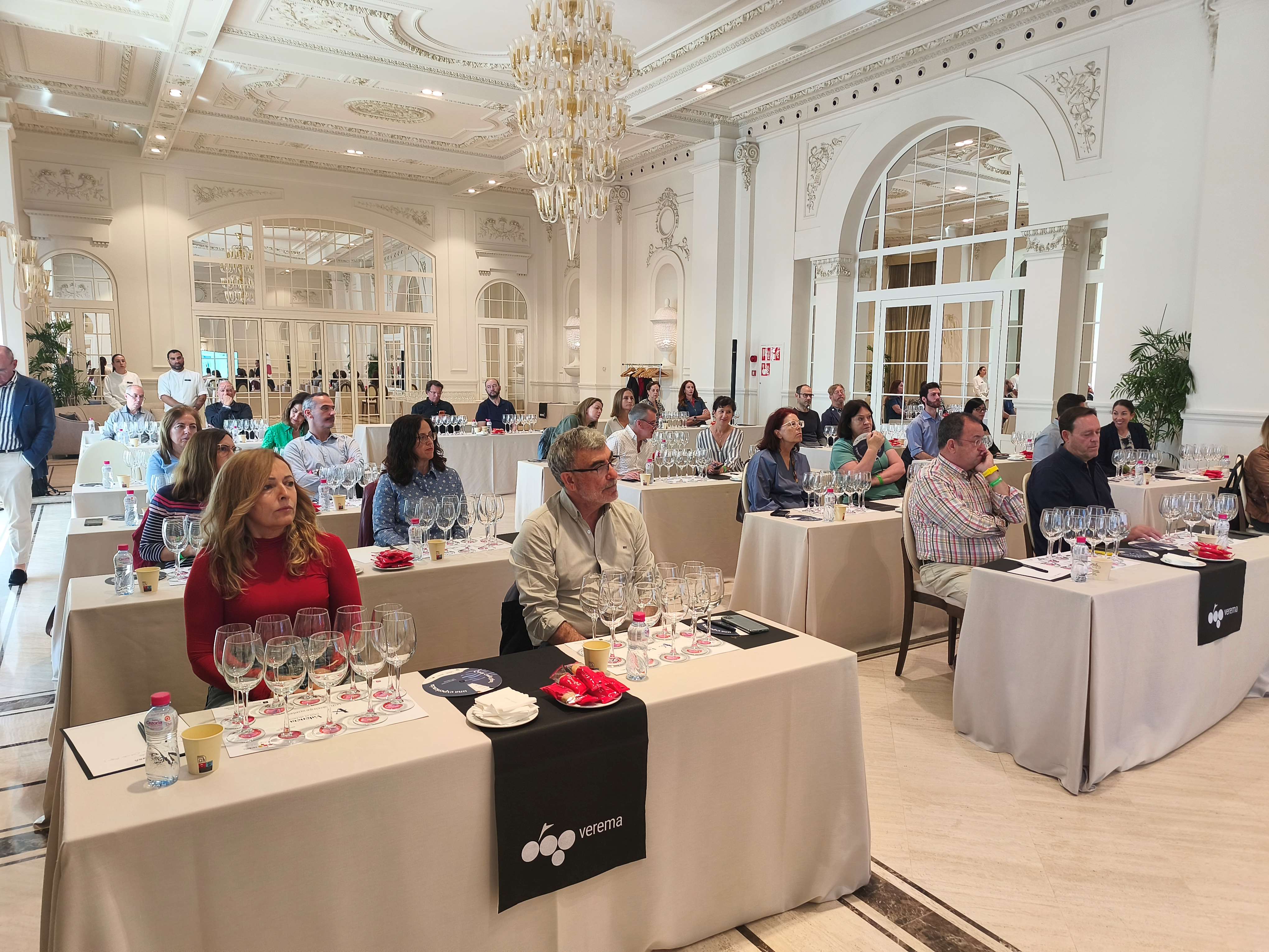 Experiencia Verema Málaga 2026: Cata la D.O. Valencia que recordarás