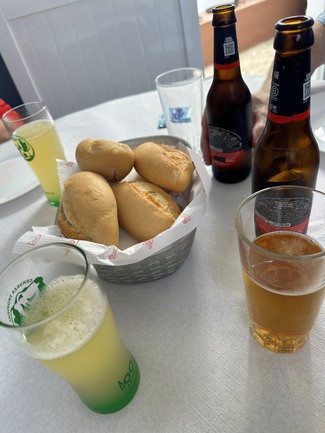 pan y bebidas