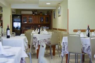 Comedor del altillo.