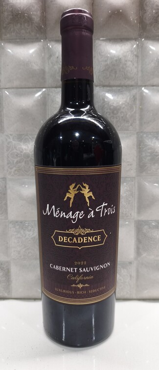 Ménage à Trois Decadence Cabernet Sauvignon 2022