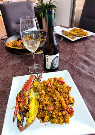 Con un increíble arrocito seco de langosta