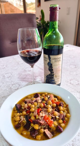 Con unos garbanzos con morcilla espectaculares