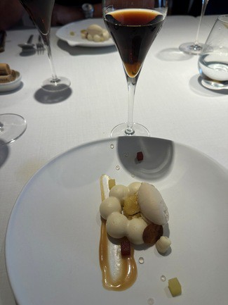 vino dulce y postre