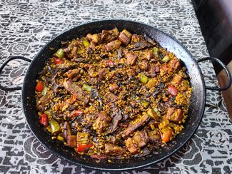 El espectacular arroz de setas y costilla
