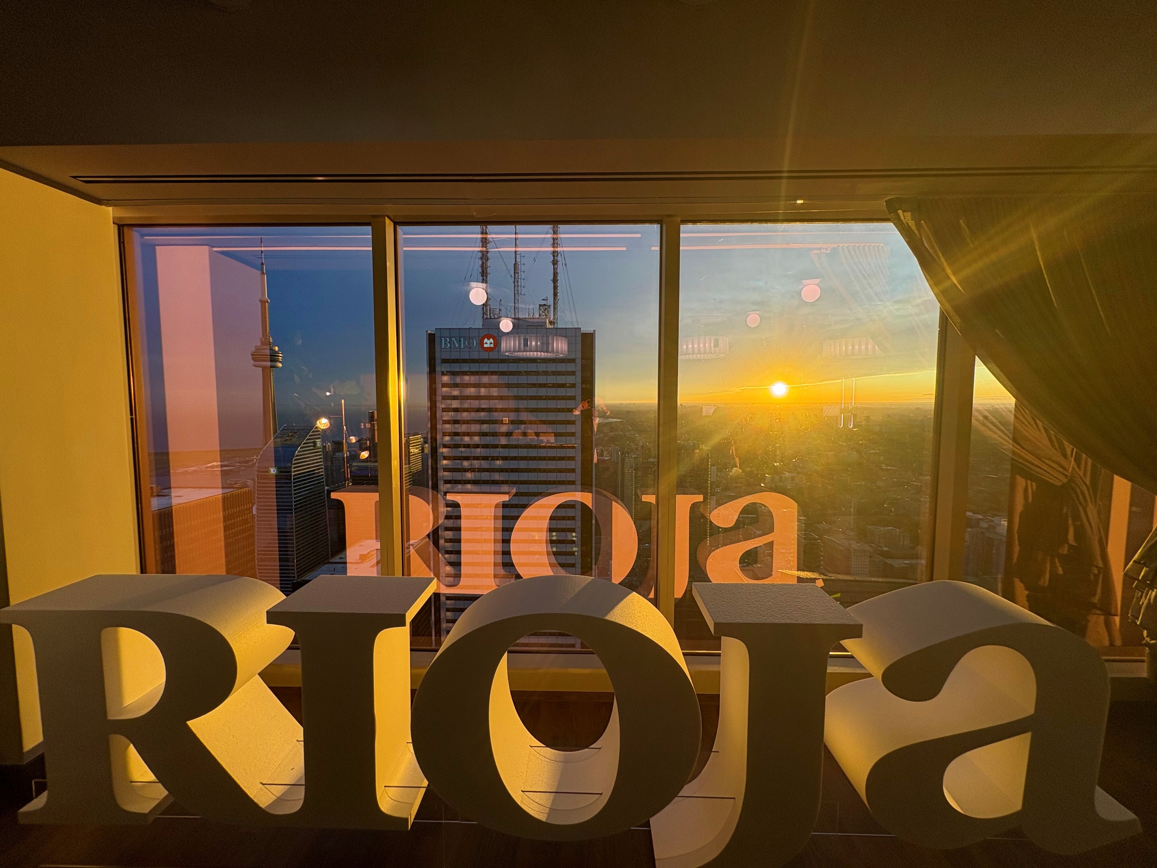 Rioja brilla en el cielo de Toronto