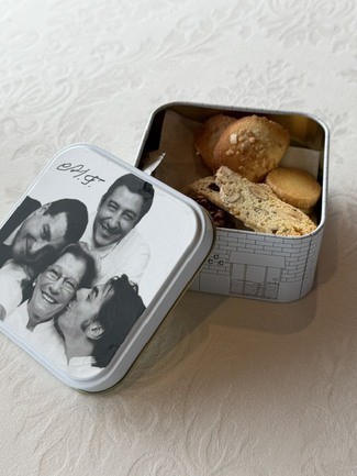 Petit fours