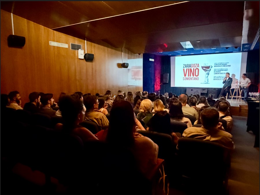 “ZaraGOZA VINO SOMONTANO” comienza su ciclo con "Lleno Total” en su primer evento: El Maridaje “Cine y Vino”