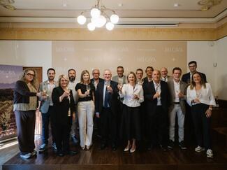 La D.O. Cava impulsa la interlocución institucional con una visita del ministro de Industria Jordi Hereu