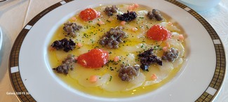 Esqueixada de bacalao , con olivada de Aloreña,Cornicabra, Cordobesa, Kalamata, tomate y AOVE