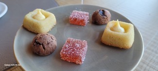 Petits fours